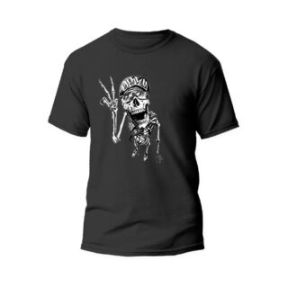 black round neck tshirt posing skull